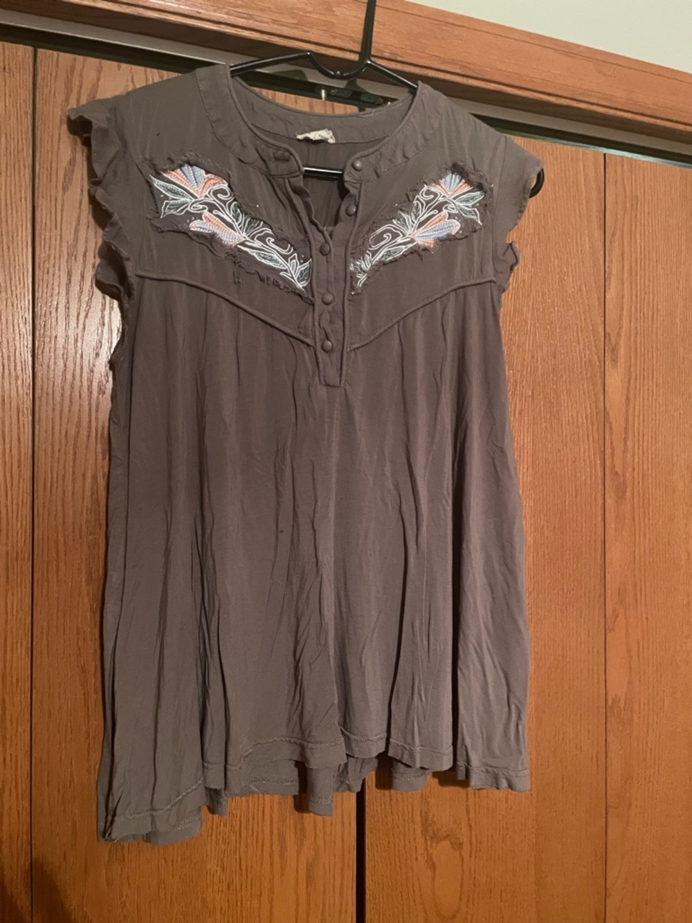 Pol Women’s Embroidered Sleeveless Tunic Top - Gray